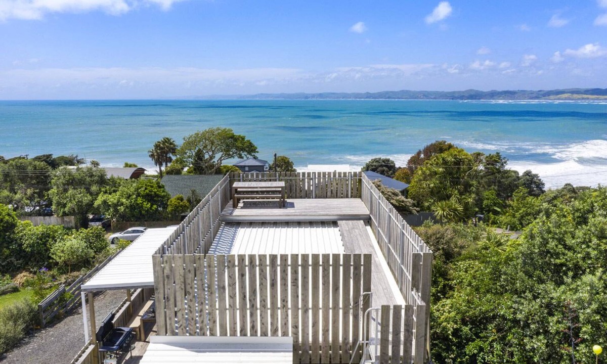 Raglan Cottage | Surf Fortress - Raglan