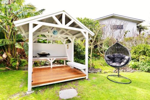 Coopers Beach Apartment | Tamarillo Bach - Coastal Comfort