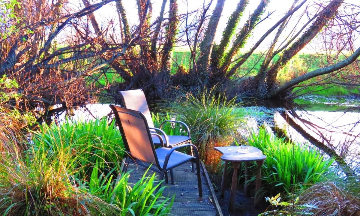 Takaka Bed & Breakfast | The Shady Rest B&B