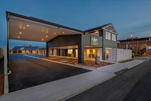 Bulls Hotel | The Stables Motel