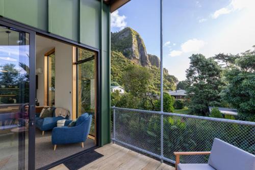 Punakaiki House | Trails End - Architectually designed retreat
