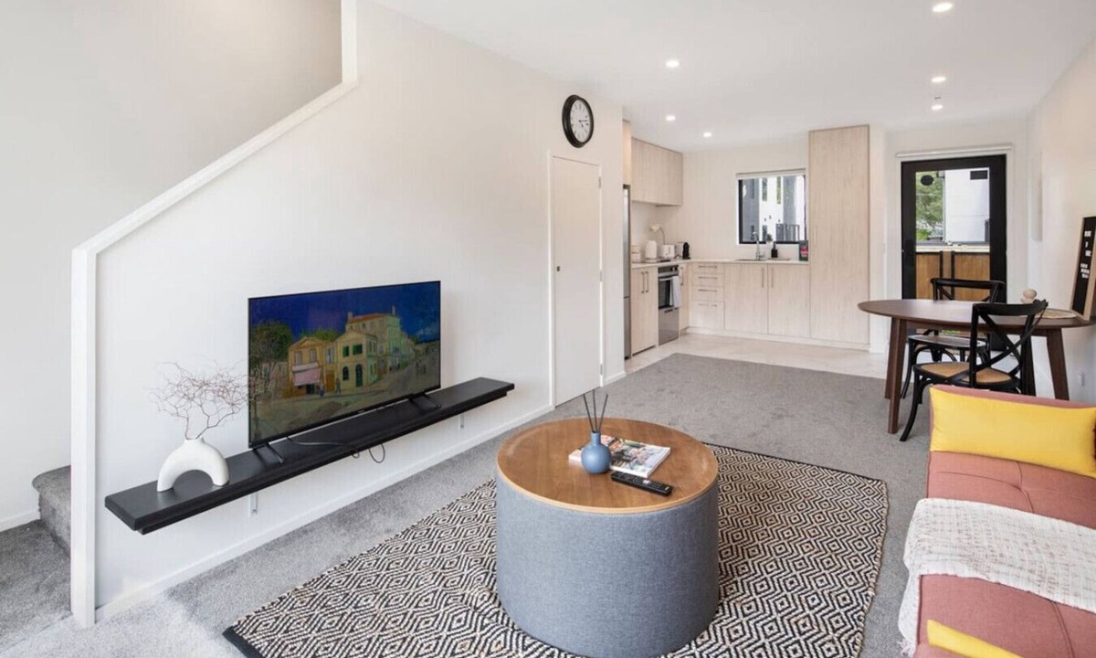Lower Hutt House | Tranquil Stay at Rainey Grove