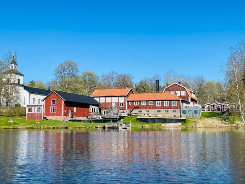 Trehorna Hotel | Trehörna Hotell & Hostel
