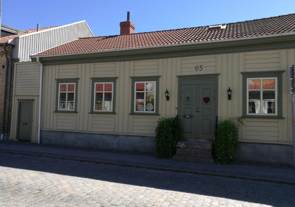 Centrum Apartment | Ullabo Gårdshus