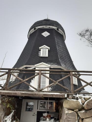 Hoganas Villa | Väderkvarn
