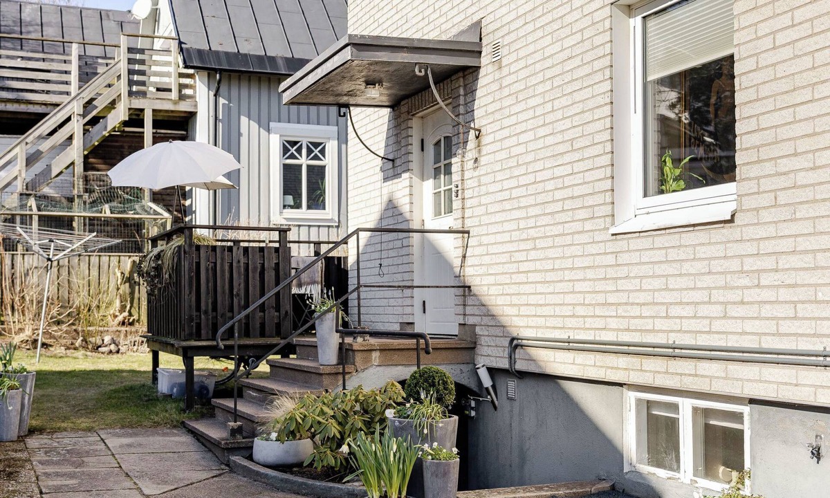 Halmstad Apartment | Vårhemsplatsen by Interhome