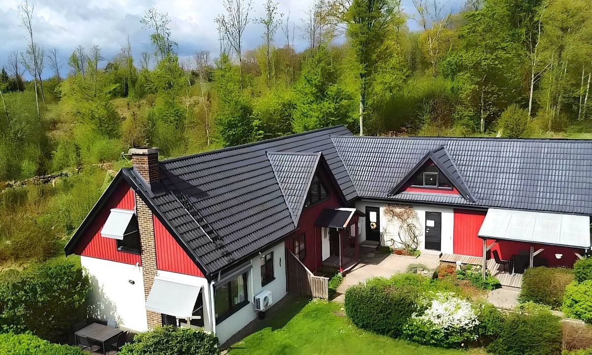 Osby House | Villa Lisbeth – Spacious Holiday Home with Sauna in Osby, Skåne