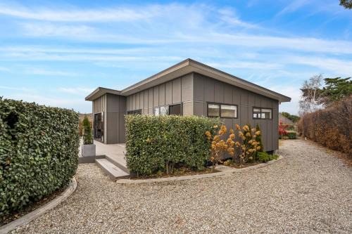 Bannockburn House | Vista Haven - Bannockburn Holiday Home