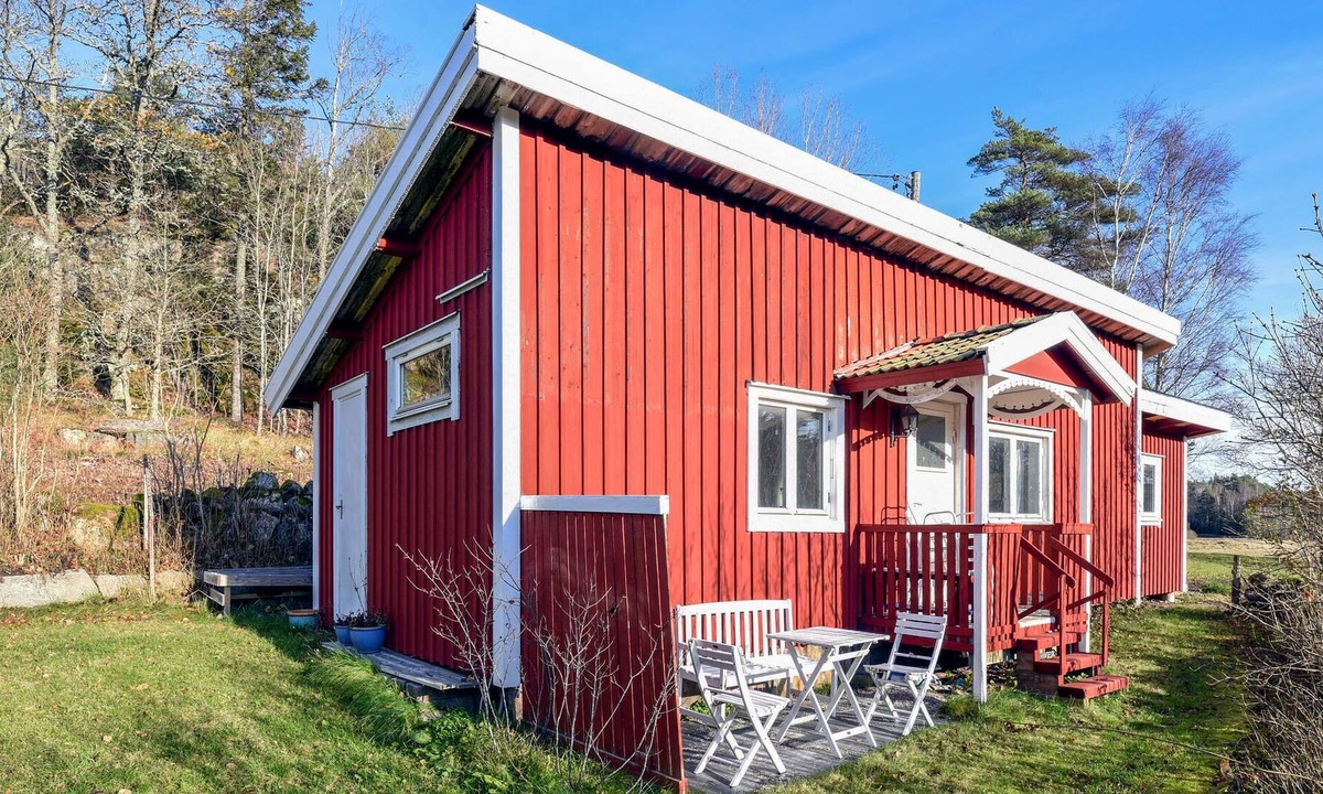 Fjallbacka House | Welcome to this beautiful and cozy cottage.