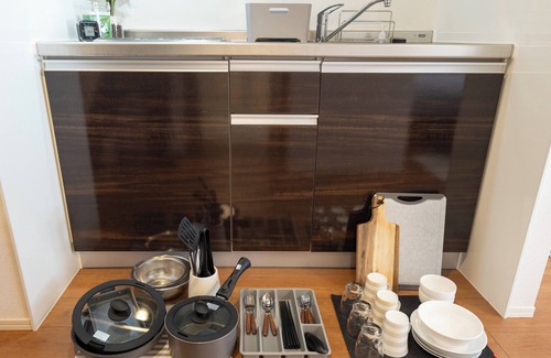 Otsu Hotel | Twin bed roomYou can cook and do laundryEquipped with a 60inch large screen TV/Otsu Shiga