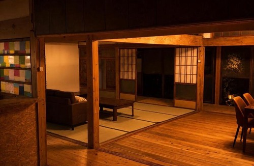 Kikuchi Apartment | 五感の宿楽