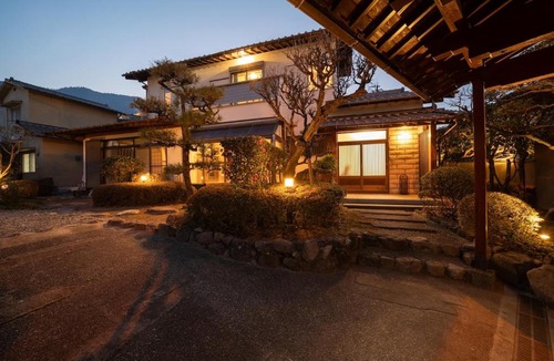 Beppu Villa | 山海壱温泉別荘Hot Spring Villa