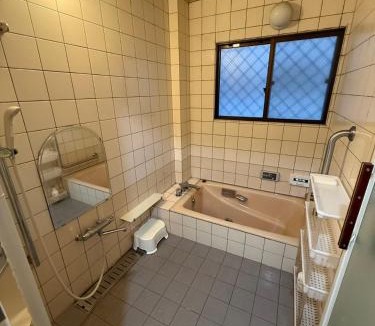 Itabashi Hotel | 烟雨轩105