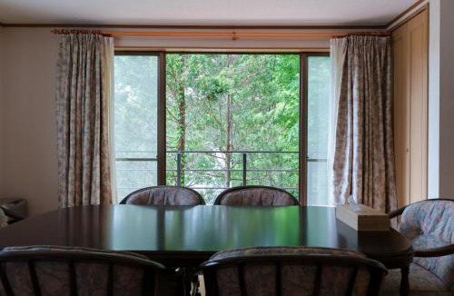 Oshino House | 白鐘山荘