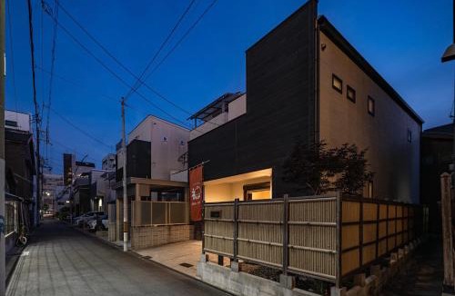 Tsuruhashi Villa | 福助豆腐5mins walk to JRLoop Tsuruhashi 5mins to Nipponbashi Namba USJ Nara Direct