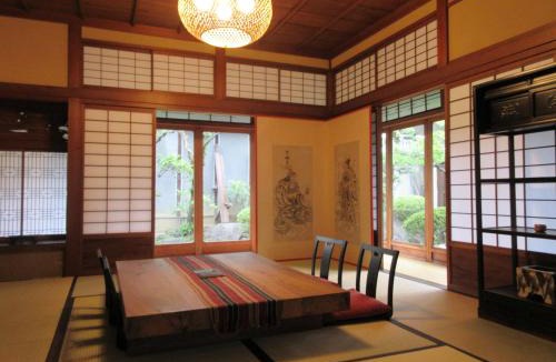 Sakurai House | 蔵の宿 櫻林亭