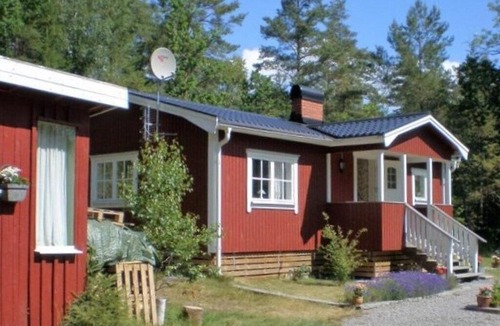 Sorbo House | 1 bedroom accommodation in Brålanda