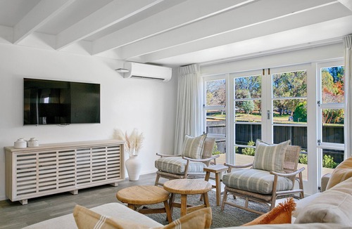 Turangi House | 1. LODGE