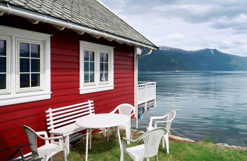 Balestrand Other | 100 m² Accommodation ∙ 3 bedrooms ∙ 6 guests