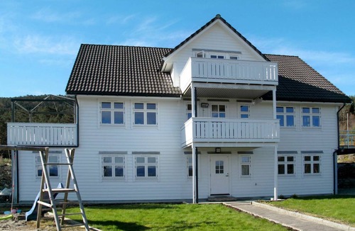 Tysnes Apartment | 110 m² Apartment ∙ 3 bedrooms ∙ 6 guests