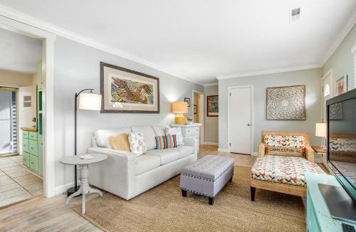 Old Village House | 1470 Barbara