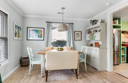 Old Village House | 1470 Barbara