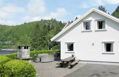 Lyngdal Other | 150 m² Accommodation ∙ 5 bedrooms ∙ 10 guests