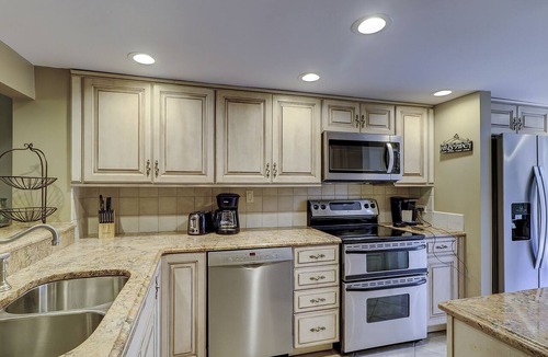 Shipyard Plantation Condo | 178 Greens- Short Walk to the Pool and Beach!