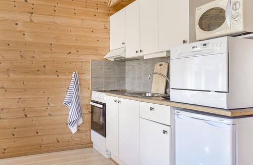 Vallavik House | 2 bedroom beach front home in Vallavik