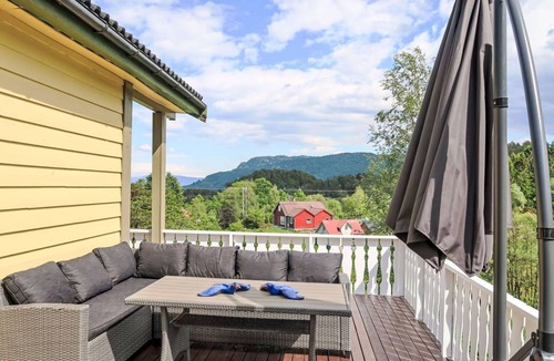 Tysnes Other | 275 m² Accommodation ∙ 5 bedrooms ∙ 10 guests