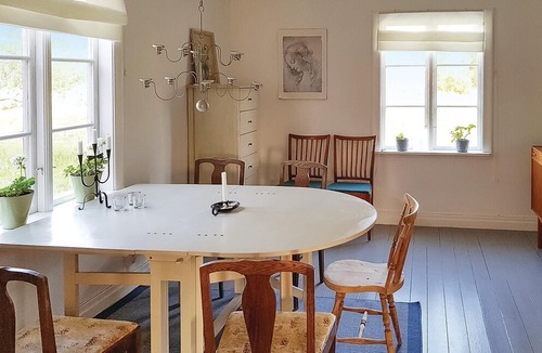 Varnamo O House | 3 bedroom accommodation in Bor