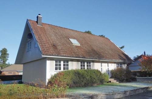 Aahus House | 3 bedroom accommodation in Åhus