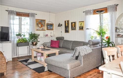 Rullan House | 3 Bedroom Gorgeous Home In Tobyn