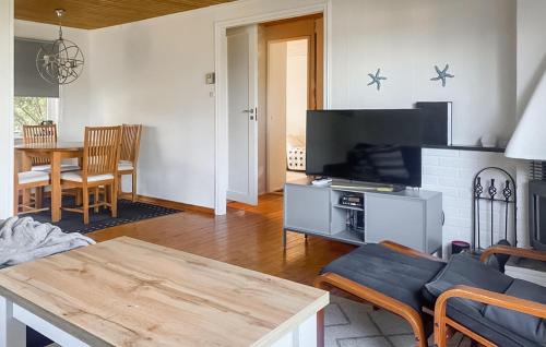 Varobacka House | 3 Bedroom Nice Home In Väröbacka