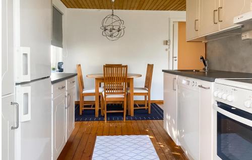 Varobacka House | 3 Bedroom Nice Home In Väröbacka