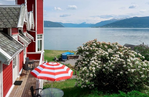 Balestrand Apartment | 55 m² Apartment ∙ 2 bedrooms ∙ 3 guests