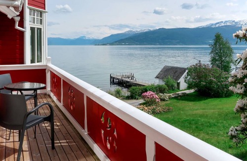 Balestrand Apartment | 55 m² Apartment ∙ 2 bedrooms ∙ 3 guests