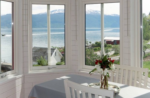 Balestrand Apartment | 55 m² Apartment ∙ 2 bedrooms ∙ 3 guests
