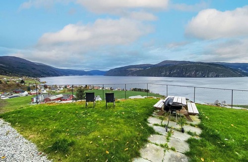 Stryn Other | 60 m² Accommodation ∙ 3 bedrooms ∙ 8 guests