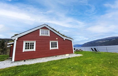 Stryn Other | 60 m² Accommodation ∙ 3 bedrooms ∙ 8 guests