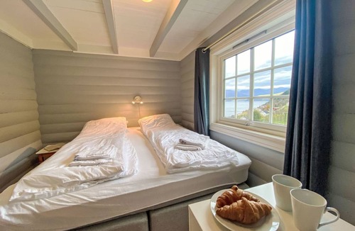 Stryn House | 60 m² House ∙ 1 bedroom ∙ 8 guests