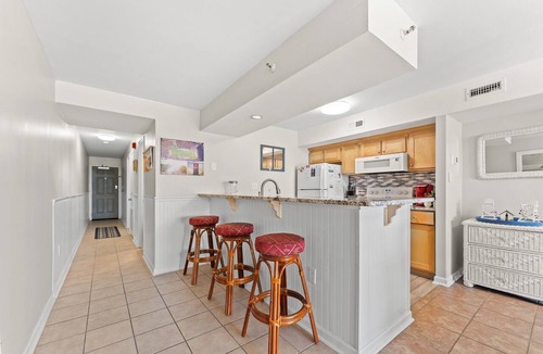 Cherry Grove Beach Condo | 910 @ The Oceans in Cherry Grove - Oceanfront 1BR