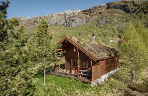 Gaular Other | 98 m² Accommodation ∙ 3 bedrooms ∙ 6 guests