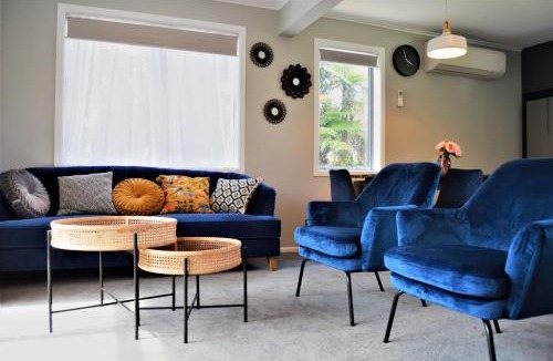 Springfield House | A designer's house (three bedroom holiday house)