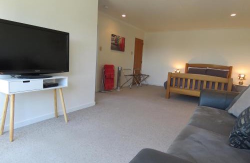 Oamaru Apartment | Affordable On Arun