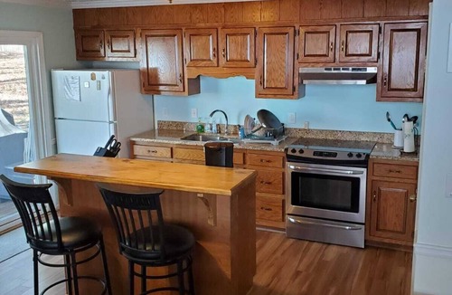 Eatonton House | Airy A-frame with WOW views! Private Dock! Hot-tub! Firepit! Canoe! PetsOK!