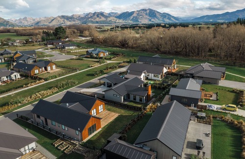 Hanmer Springs House | Alpine | BBQ & Fireplace | Table Tennis - HS68319