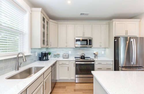 Bermuda Bay Condo | Amethyst Arc - Premium Corner Condo, Sunset Views, King Suite