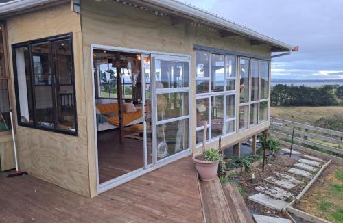 Awhitu Apartment | Apartment 2