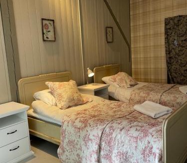 Strangnas House | Arphus Lodge